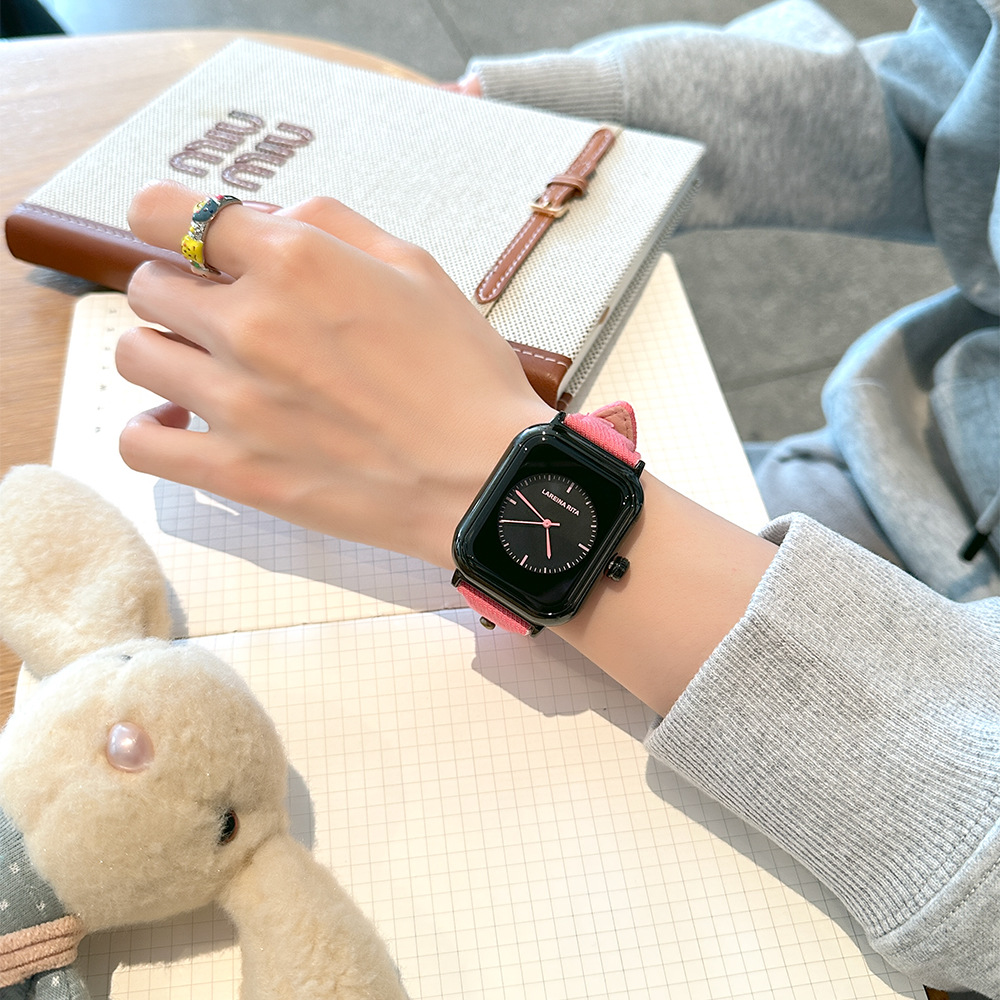 新しいスタイリッシュなスクエアウォッチ、デニムキャンバススト - Canvas Strap Watch のレビューと価格