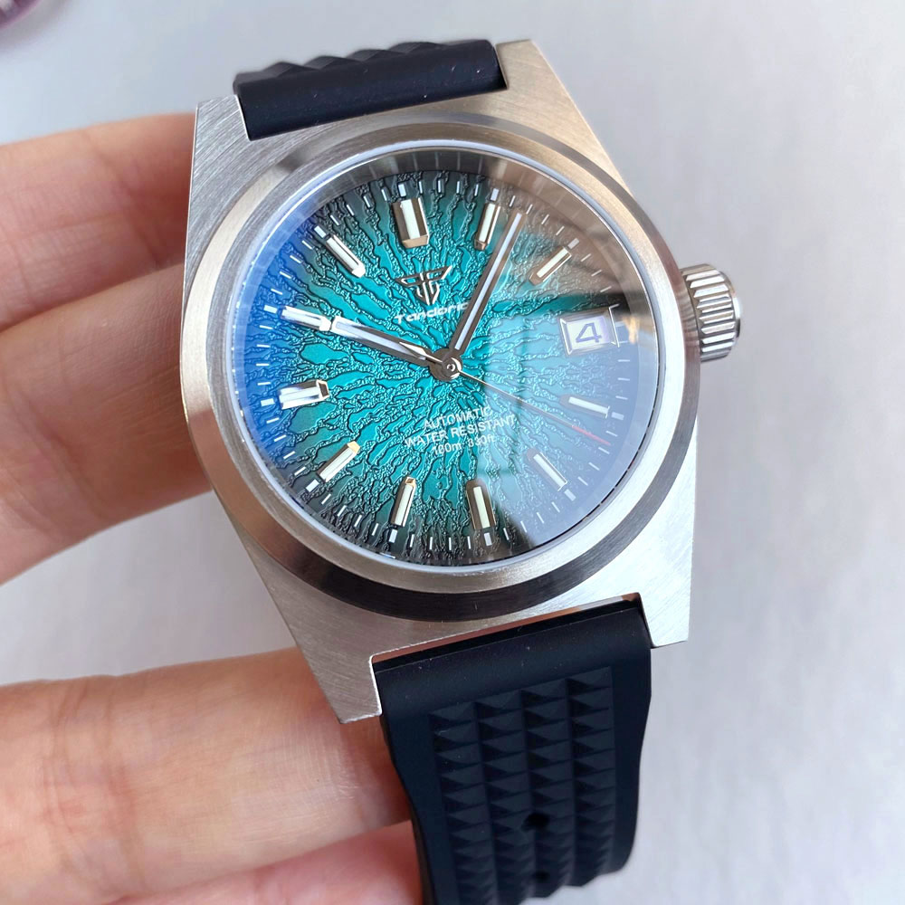 新しい 38 ミリメートル機械式時計メンズグリーンフィールド - Rubber Strap Diver のレビューと価格