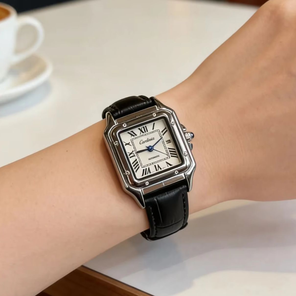 レトロスクエアレディースクォーツ時計、ローマ数字文字盤、ブラ - Cartier Watch Santos のレビューと価格