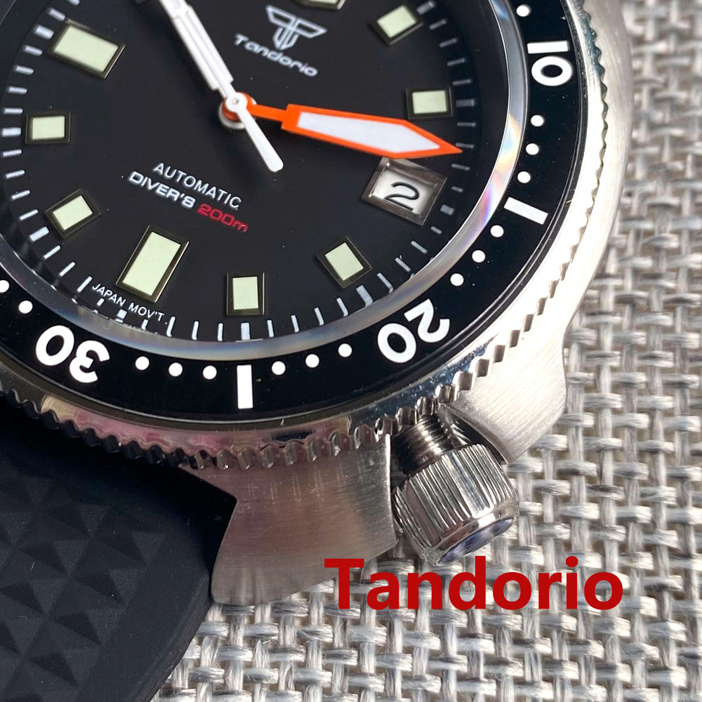 タンドリオ 44 ミリメートル日本 NH35/PT5000  - Rubber Strap Diver のレビューと価格